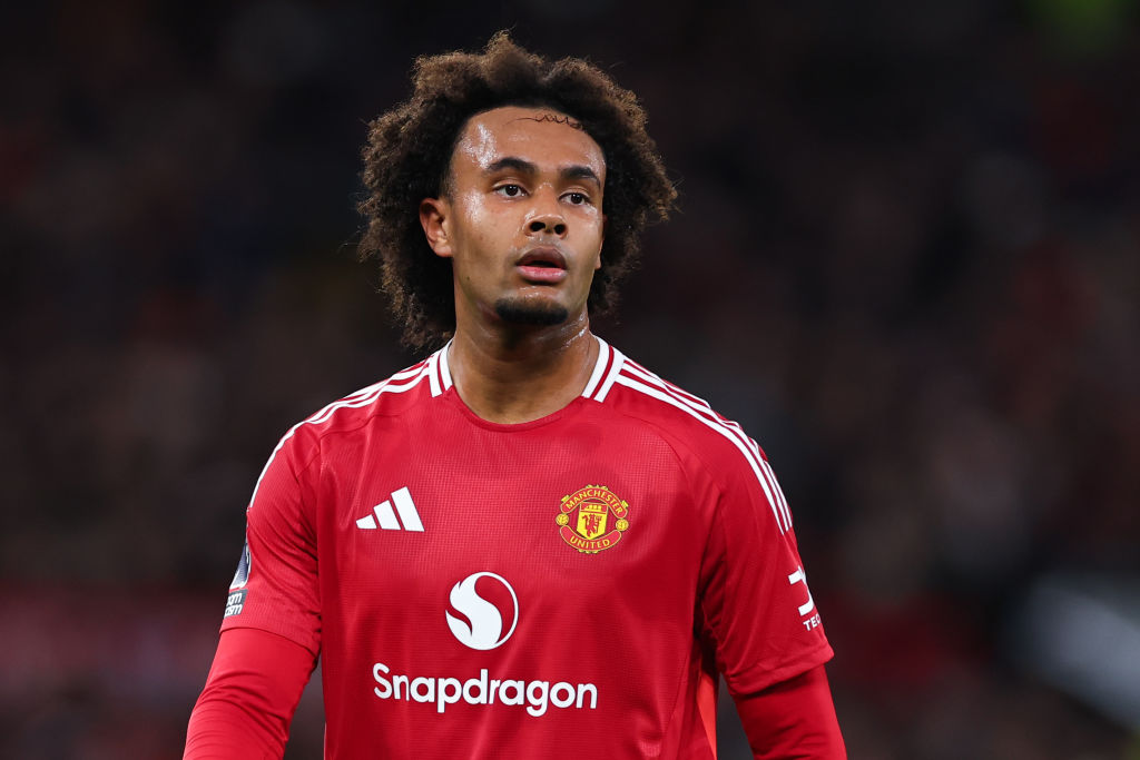 Joshua Zirkzee: Từ bị chỉ trích đến hồi sinh tại Manchester United